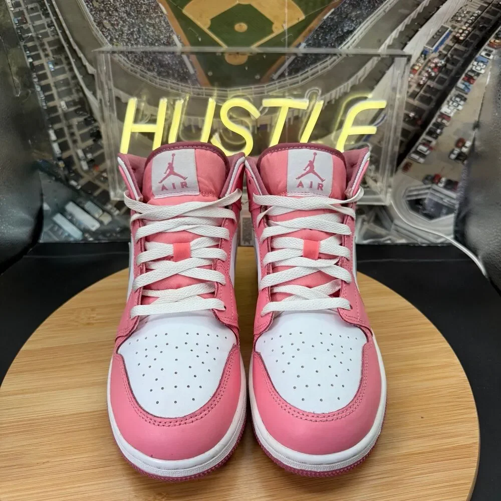 Air Jordan 1 Mid GS Valentines Day Edition (2023) Sz 7Y